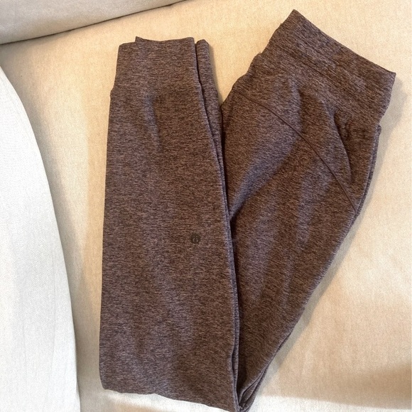Lululemon Ready to Rulu Joggers 4 - Picture 2 of 7